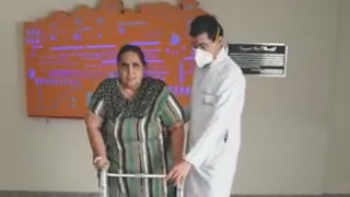 120 kg lady gets Robotic both knee replacements